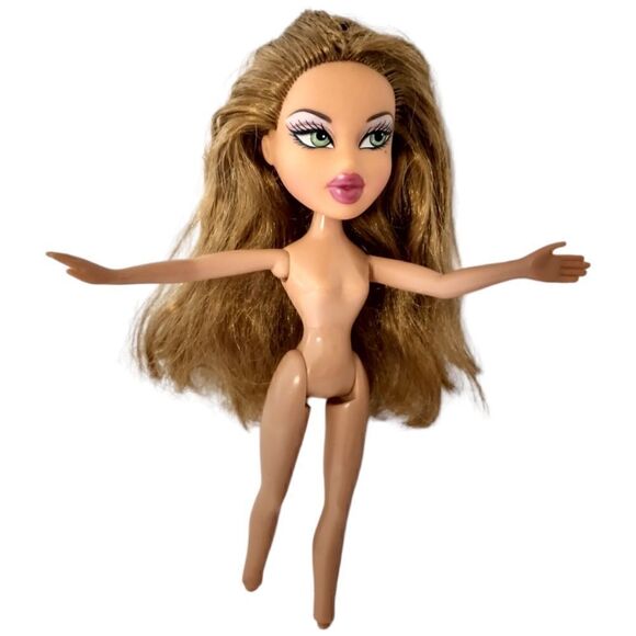 Bratz Slumber Party Yasmin No Clothes Or Feet Vintage 2003 Green Eyes Pink Lips. - Picture 16 of 16